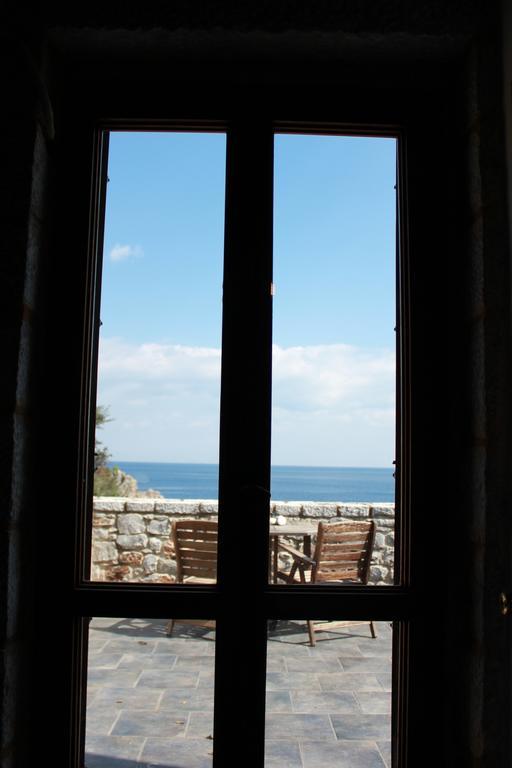 Lalloudes Seaside Accommodation Exo Nimfion Ruang foto