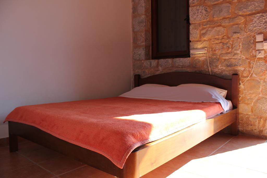 Lalloudes Seaside Accommodation Exo Nimfion Ruang foto