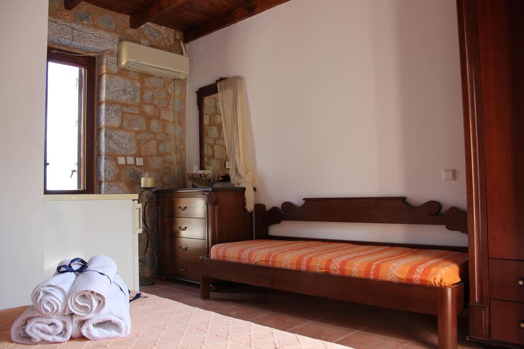 Lalloudes Seaside Accommodation Exo Nimfion Ruang foto