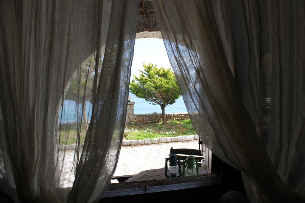 Lalloudes Seaside Accommodation Exo Nimfion Ruang foto
