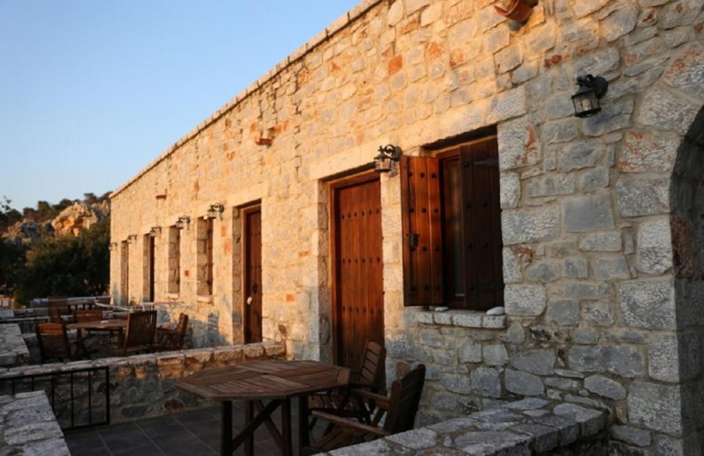 Lalloudes Seaside Accommodation Exo Nimfion Bagian luar foto
