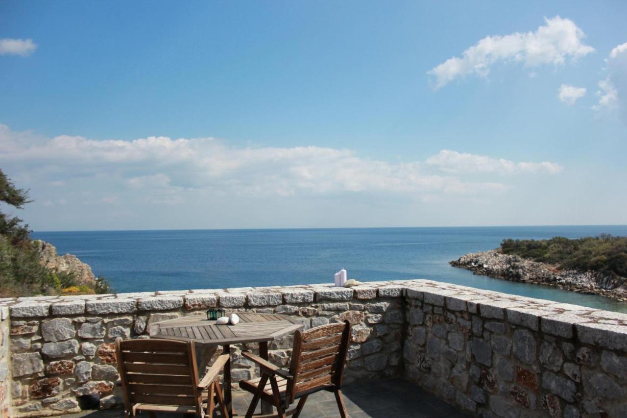 Lalloudes Seaside Accommodation Exo Nimfion Bagian luar foto