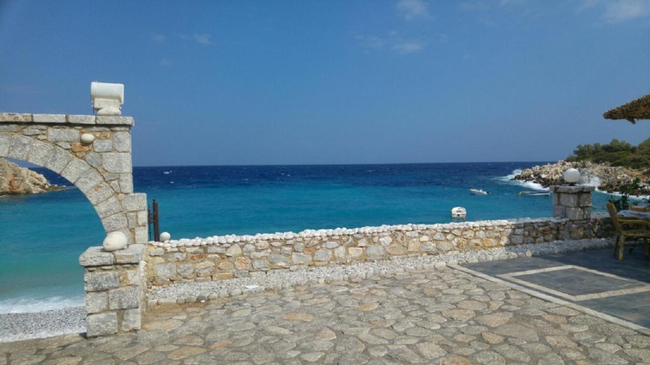 Lalloudes Seaside Accommodation Exo Nimfion Bagian luar foto